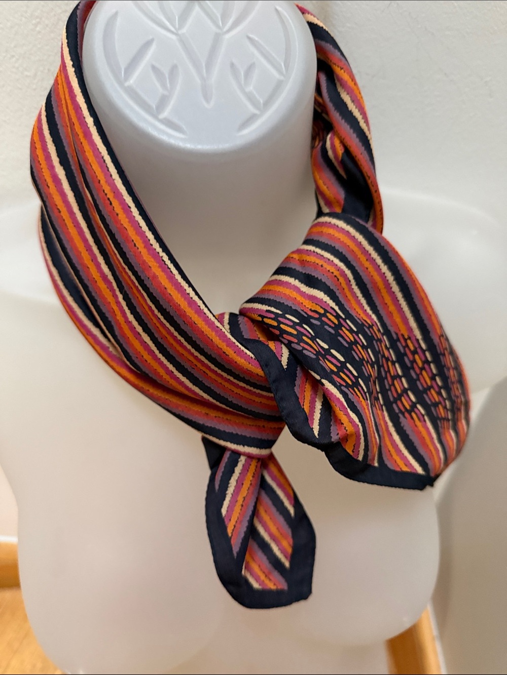 VTG Marshall Field’s Italian Geometric Scarf Black, orange, purple, pink, cream - Picture 3 of 16